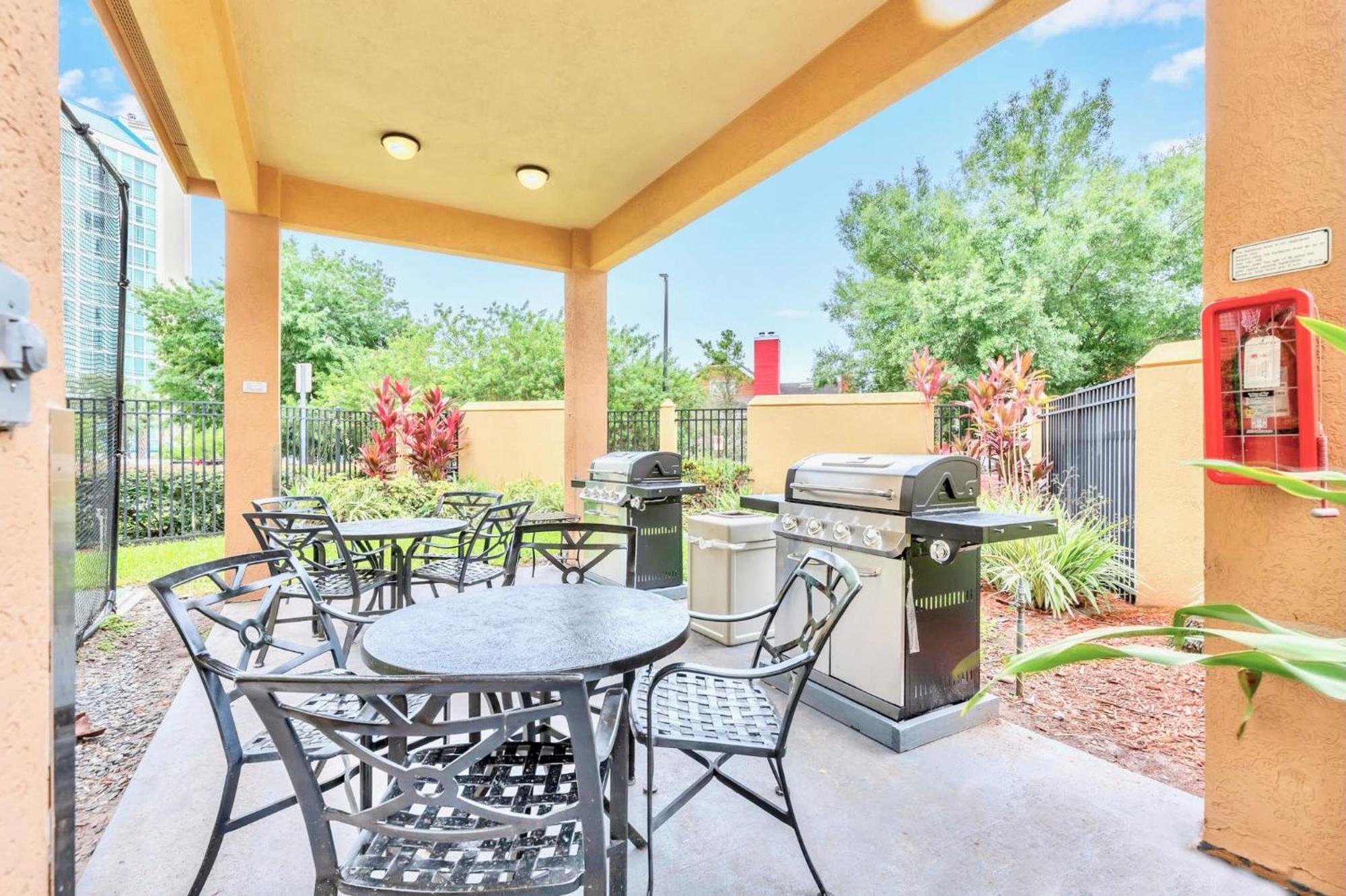 1Br Condo - Two Queens Arcade Pool - Near Disney Orlando Buitenkant foto
